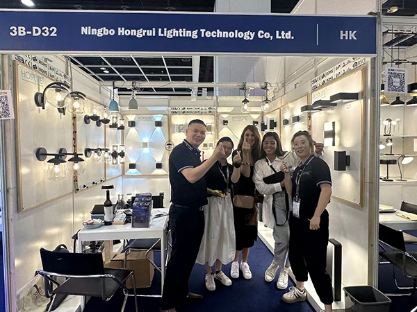 28 ottobre 2023 Mostra sull'illuminazione autunnale di Hong Kong